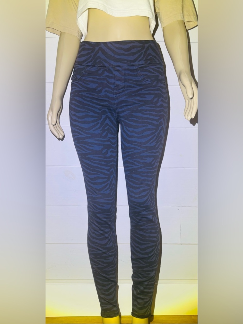 Rock & Republic Navy and Black Zebra Print High-Rise Leggings
